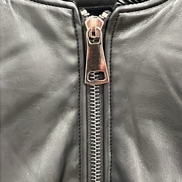 GOOD AMERICAN FAUX LEATHER BOMBER JACKET - Picture 7 of 14